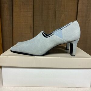 Easy Spirit/TrueSpirit Gray Suede Esinquest Womens Pumps Sz 6.5 Pre-Owned